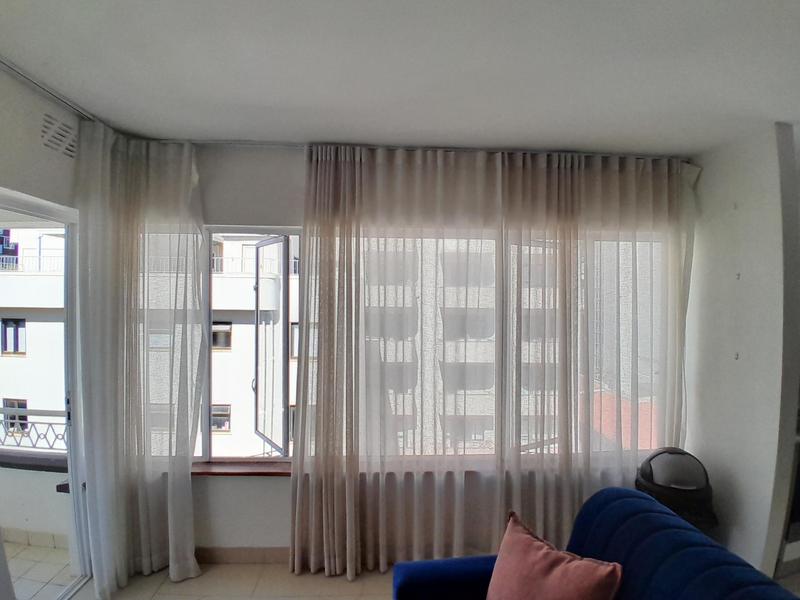 To Let 1 Bedroom Property for Rent in Sea Point Western Cape